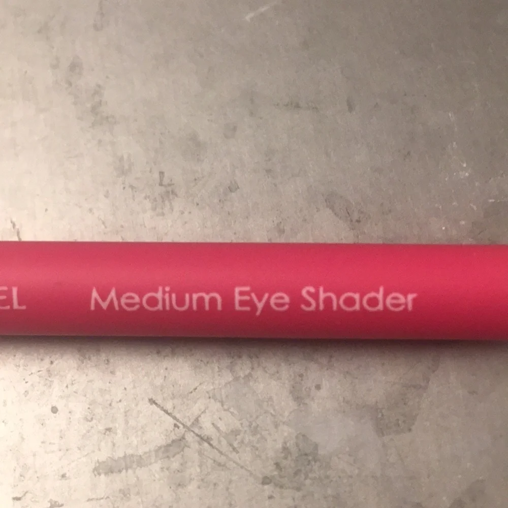 Royal & Langnickel medium eye shader